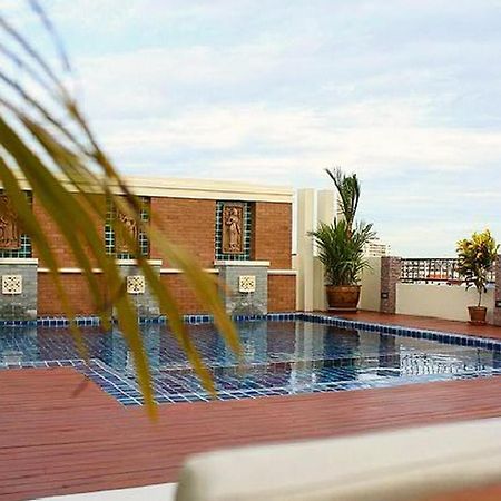 D Apartment Pattaya Exterior foto