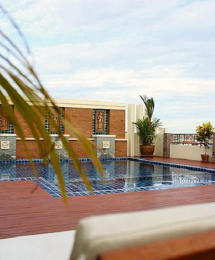 D Apartment Pattaya Exterior foto